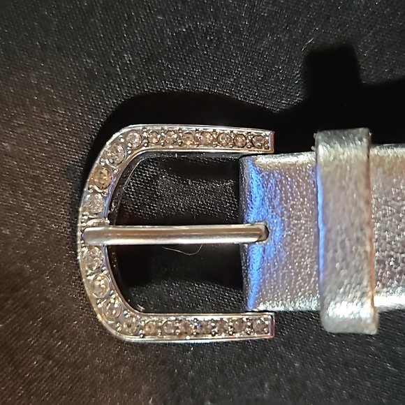 Silver Victoria Wieck Watch - Picture 2 of 7